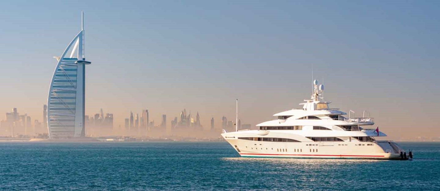 Get Luxury Boats from Book Boats in Abu Dhabi