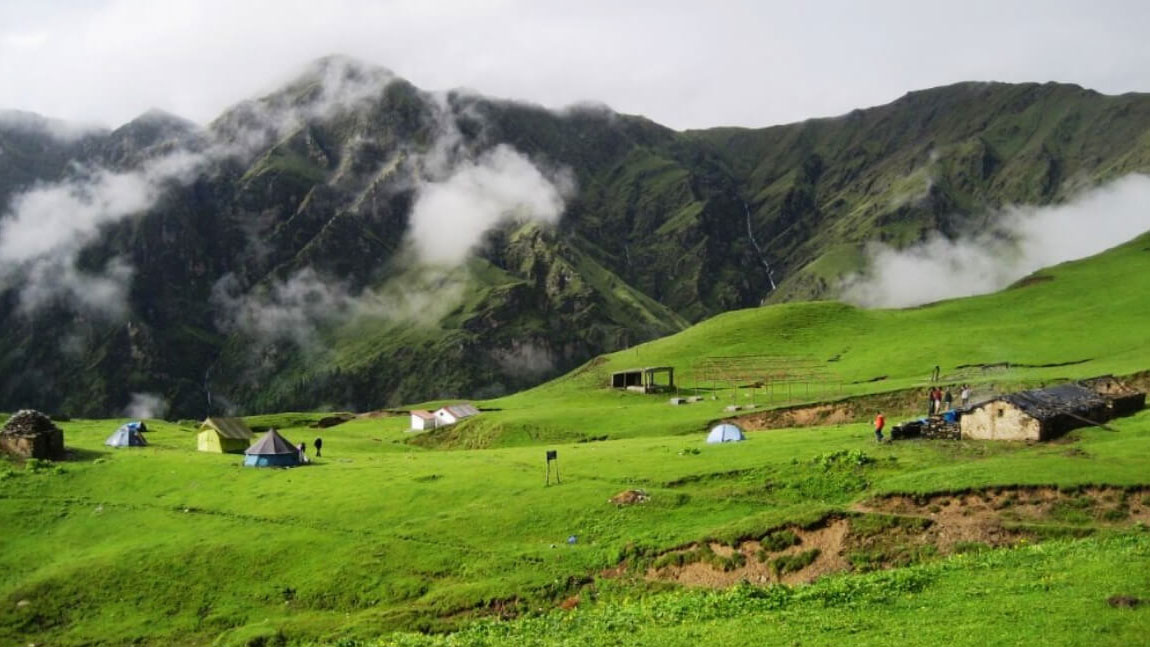 Dayara Bugyal Trek: Best time to visit and Complete the Itinerary